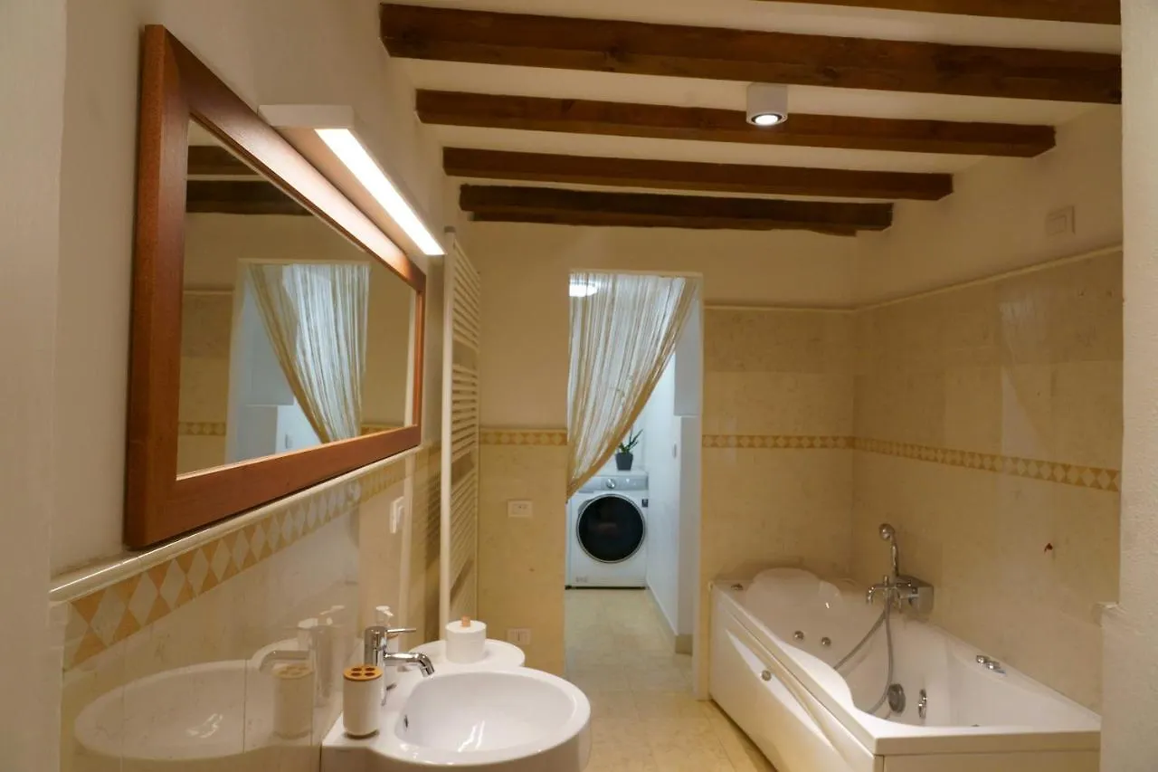 Pompeo Apartment Bologna