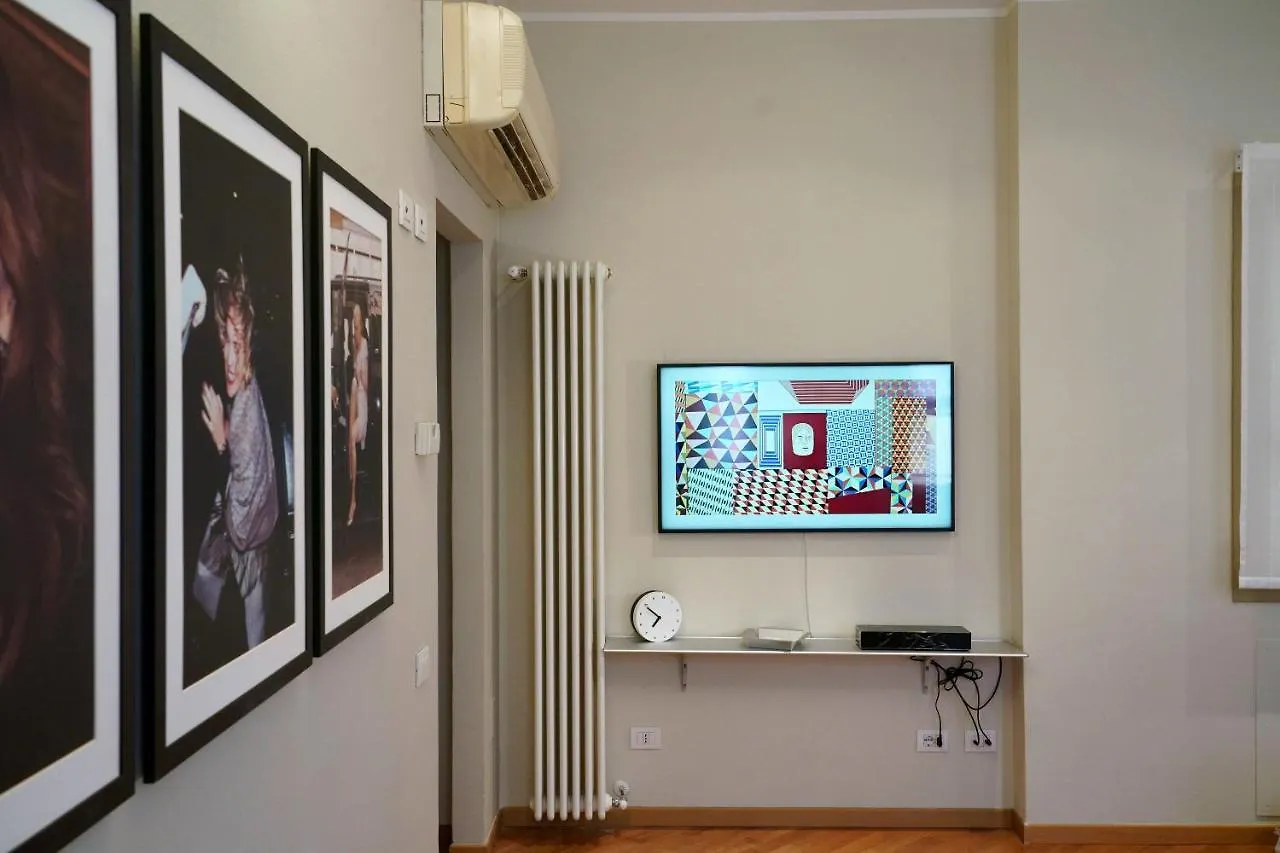Pompeo Apartment Bologna
