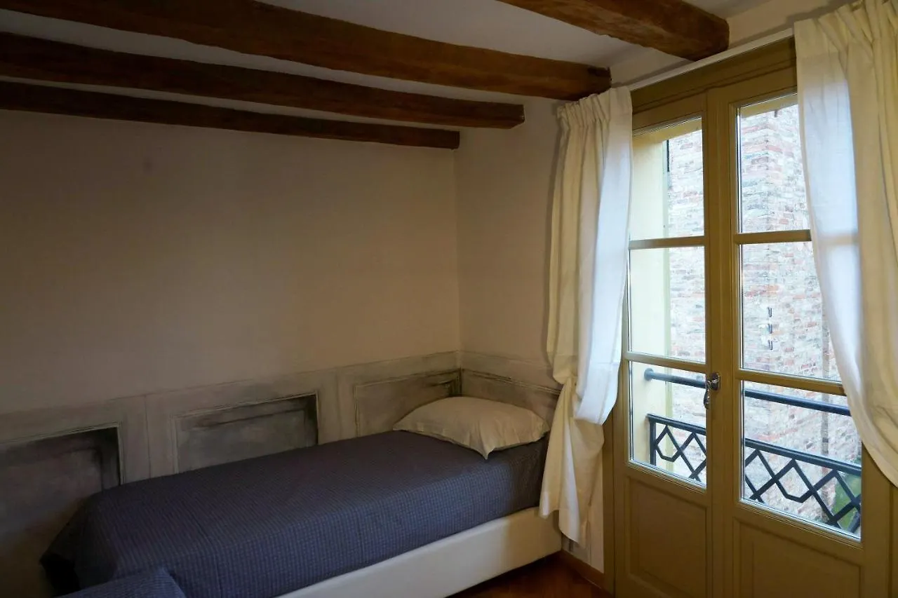 Pompeo Apartment Bologna 0*,  Italië