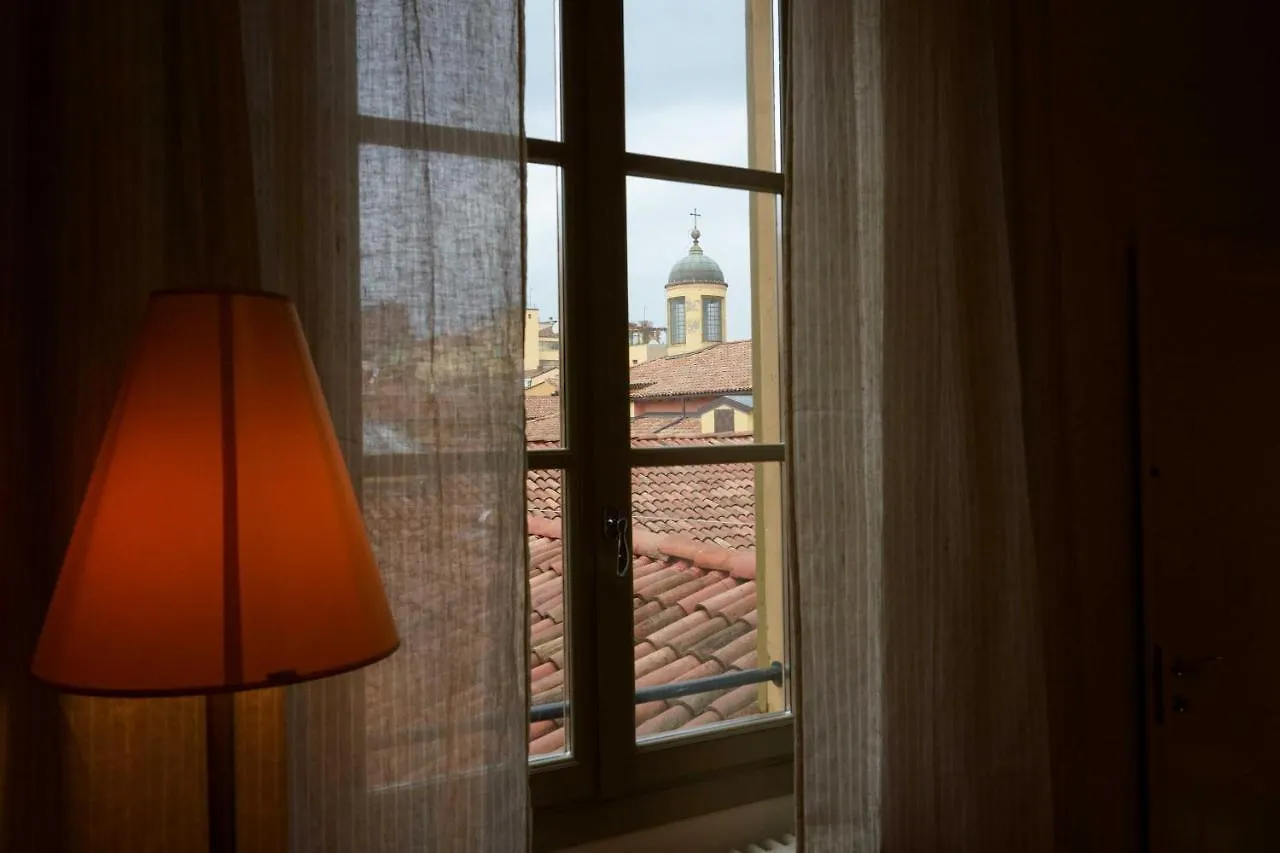 Pompeo Apartment Bologna