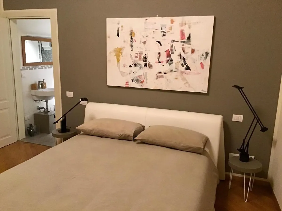 Pompeo Apartment Bologna