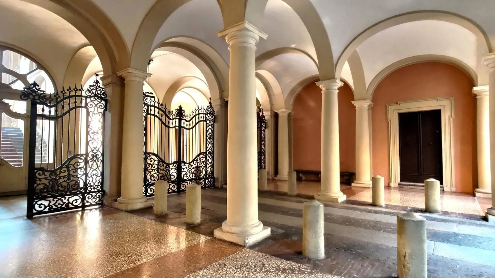 Pompeo Apartment Bologna